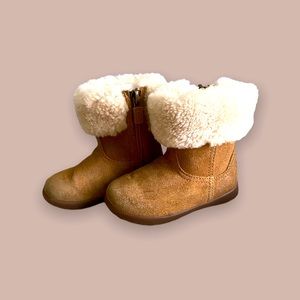 Pre-loved, toddler UGG boots